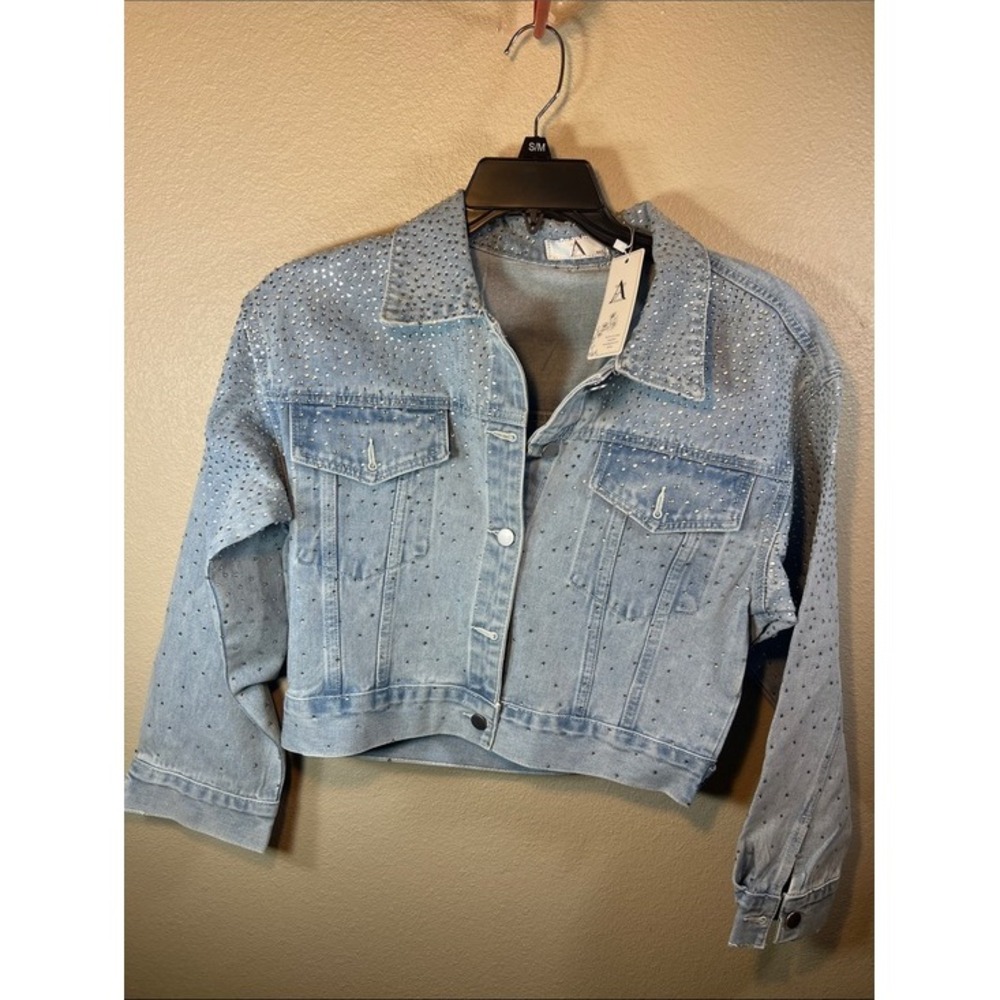 AZ Rhinestone Studded Cropped Denim Jacket Light Wash Blue AJ937 Size M/L NEW
